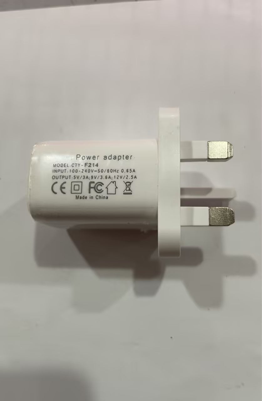 مصباح LED ذكي جديد على شكل حرف G، مزود بمكبر صوت بلوتوث وشاحن لاسلكي، يعمل بتقنية التحكم عبر تطبيق، مثالي لغرفة النوم وديكور المنزل.